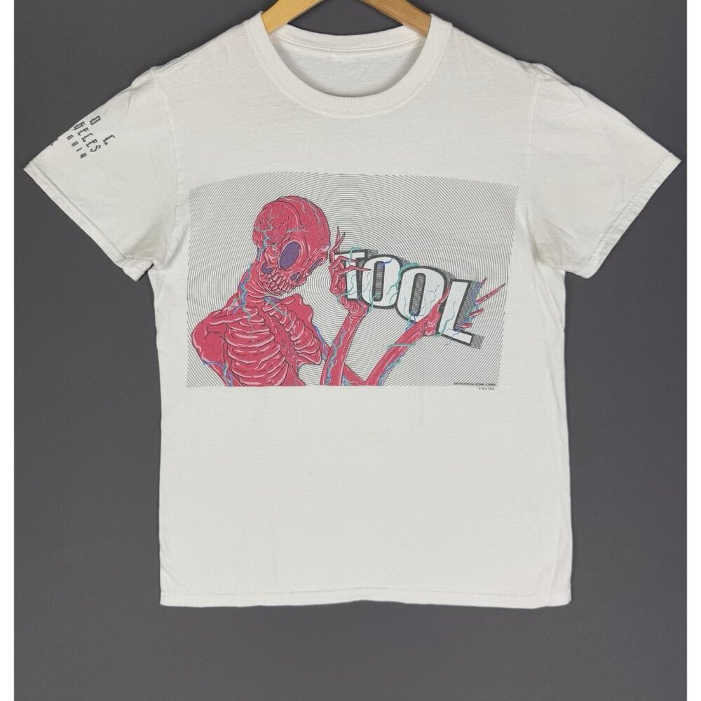 Vintage Y2K Tool Los Angeles California Band Tee Skull Logo Art White Shirt Rare